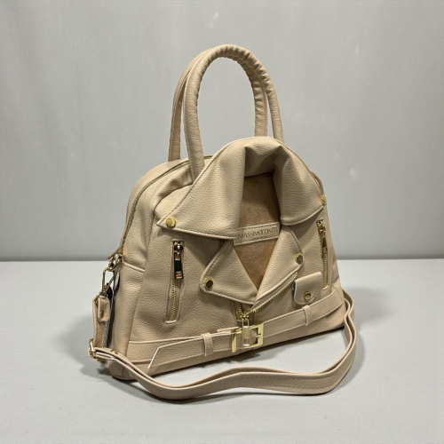30f6edea-09cc-4d4a-bf22-708d1f5b30f0.jpg